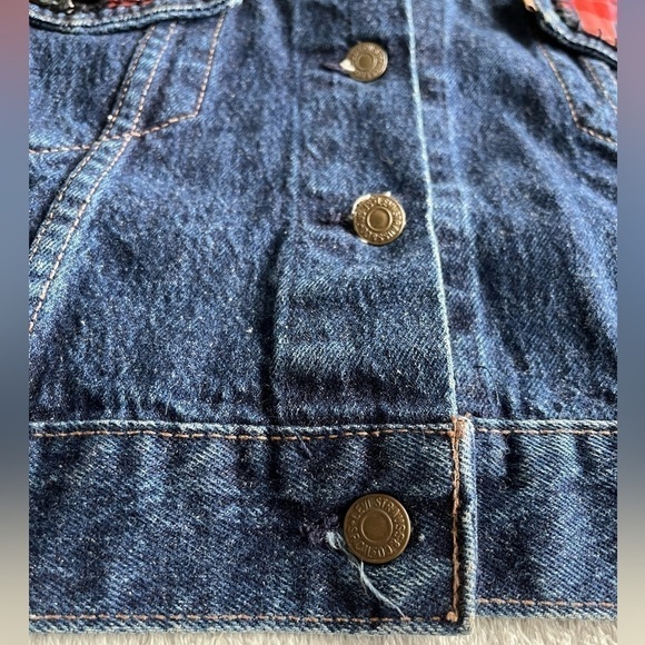 VINTAGE Levi's fur collar trucker Denim Jacket Women’s Size M Made In USA - Picture 8 of 10